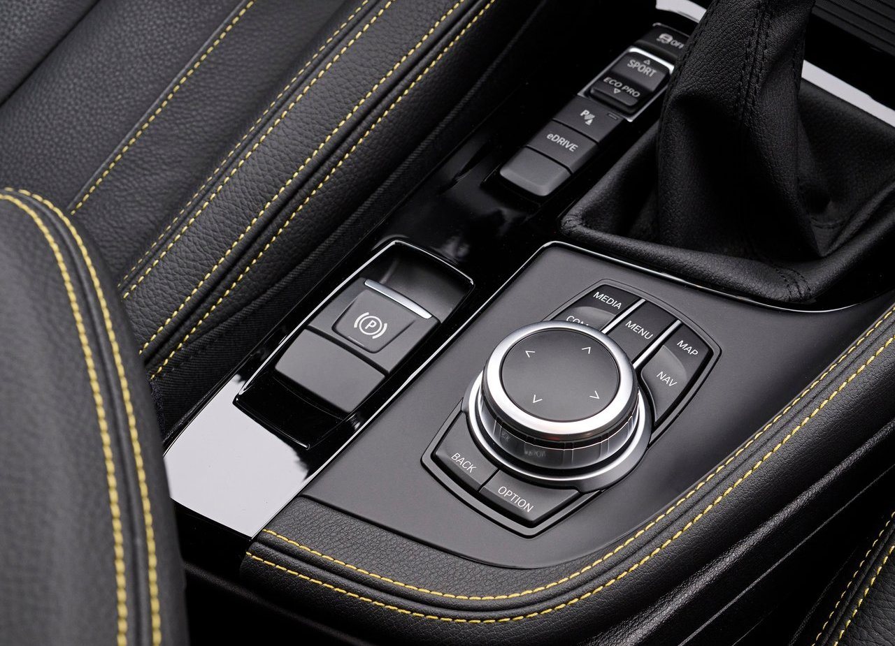 2022 - BMW X2 EDITION GOLDPLAY, foto 32