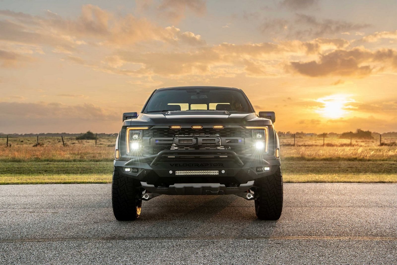 2022 - FORD F-150 VELOCIRAPTOR 600 BY HENNESSEY BLACK, foto 4