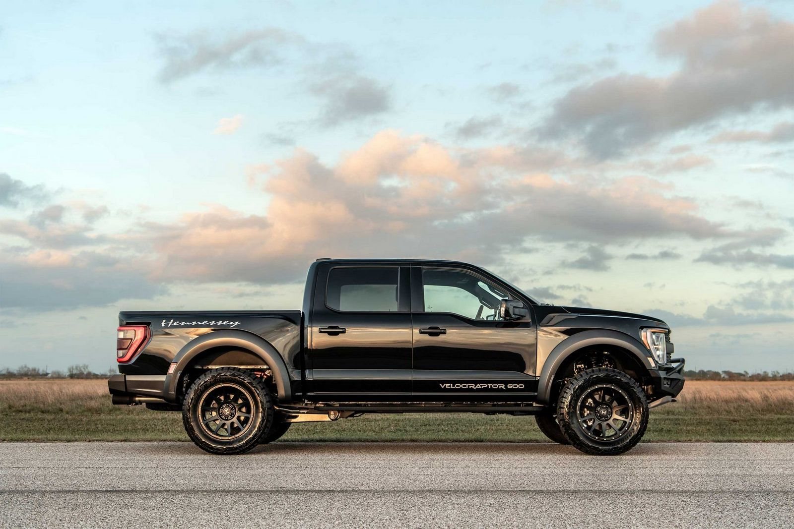 2022 - FORD F-150 VELOCIRAPTOR 600 BY HENNESSEY BLACK, foto 7