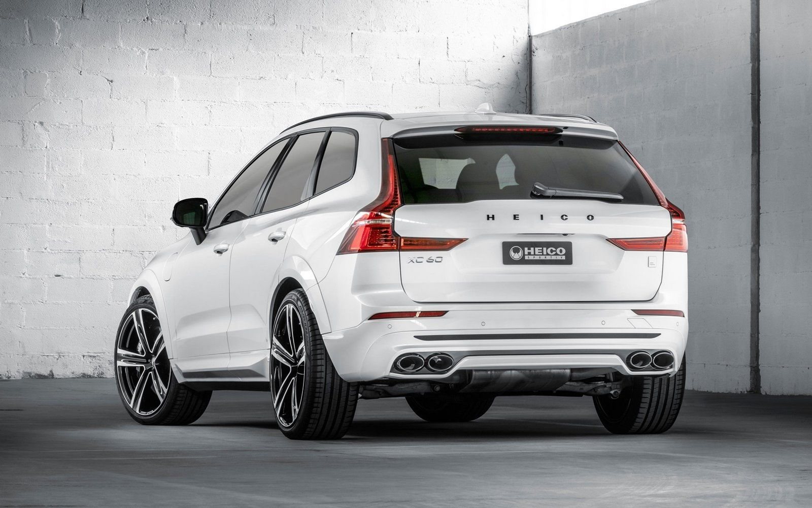 2022 - VOLVO XC60 BY HEICO SPORTIV, foto 2