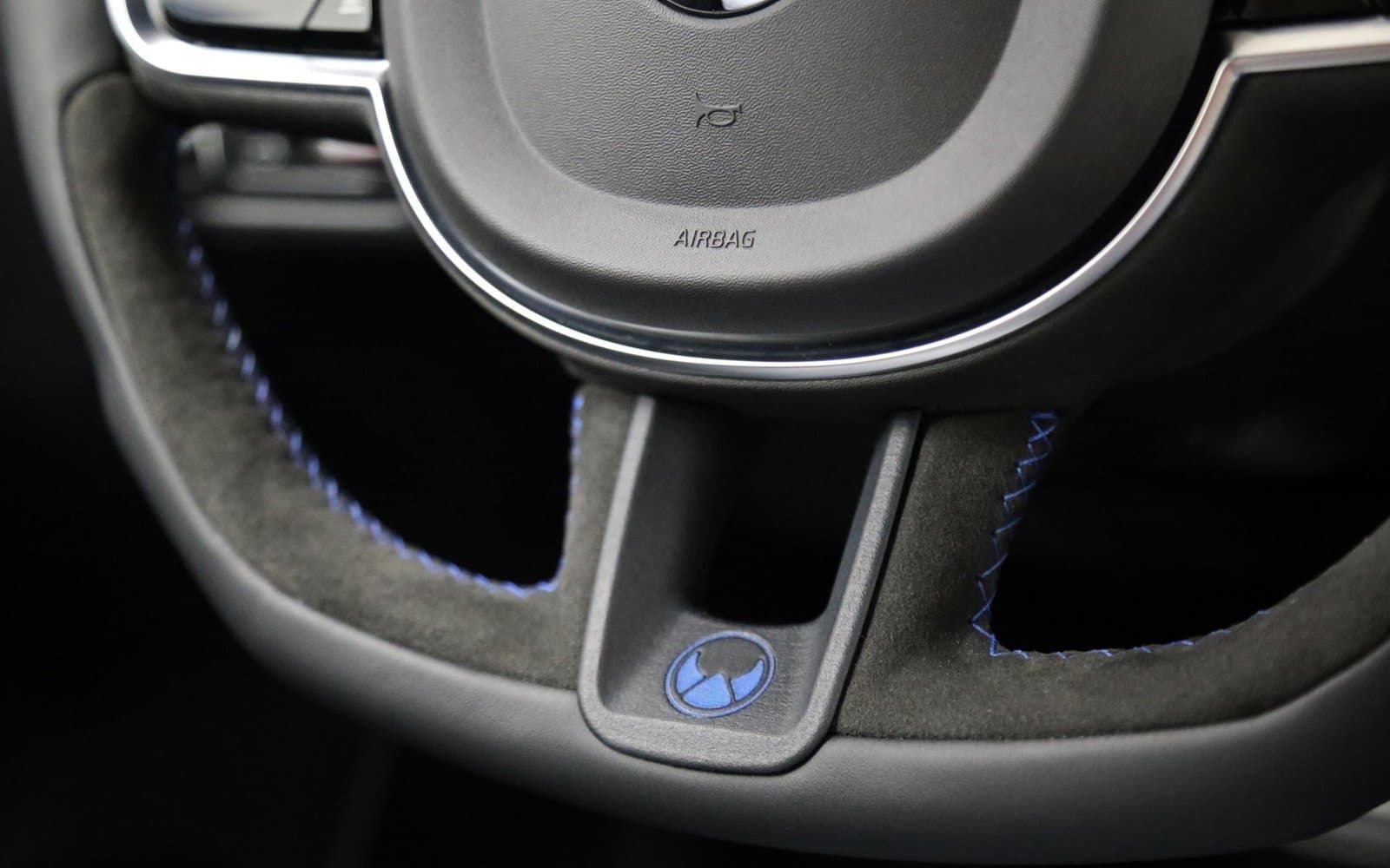 2022 - VOLVO XC60 BY HEICO SPORTIV, foto 11
