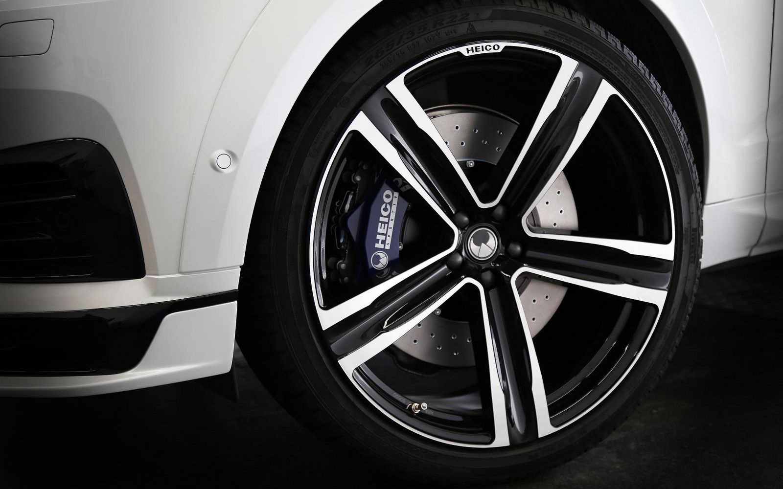 2022 - VOLVO XC60 BY HEICO SPORTIV, foto 18