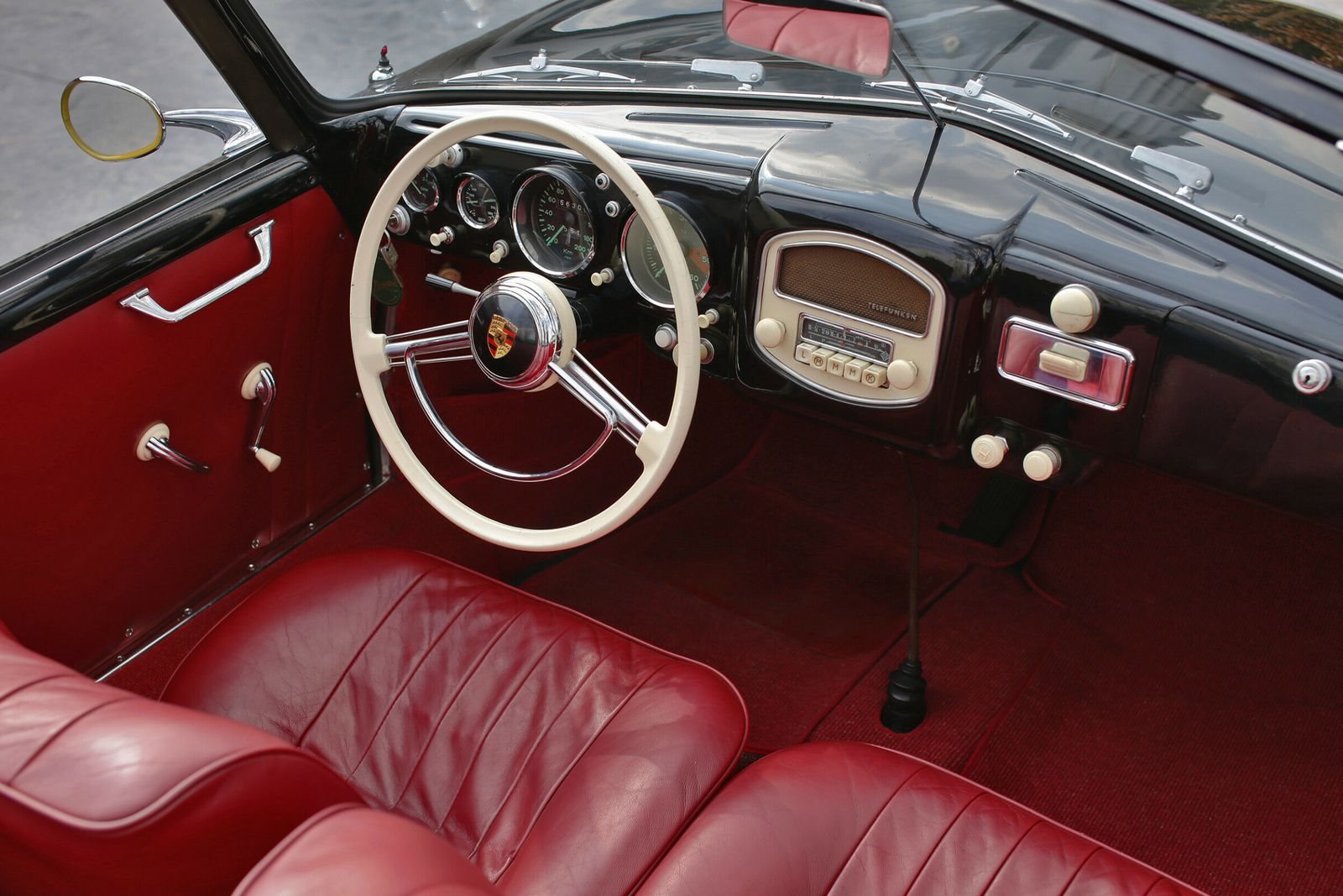 1953 - PORSCHE 356 PRE-A ‘KNICKSCHEIBE’ 1500 CABRIOLET BLACK, foto 4