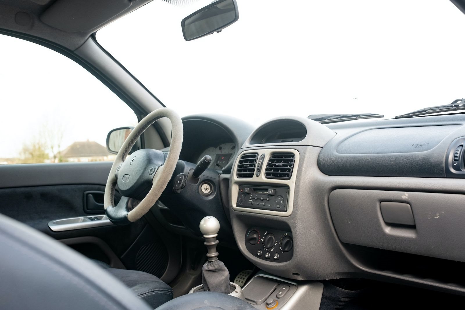 RENAULT CLIO V6 PHASE 1, foto 45