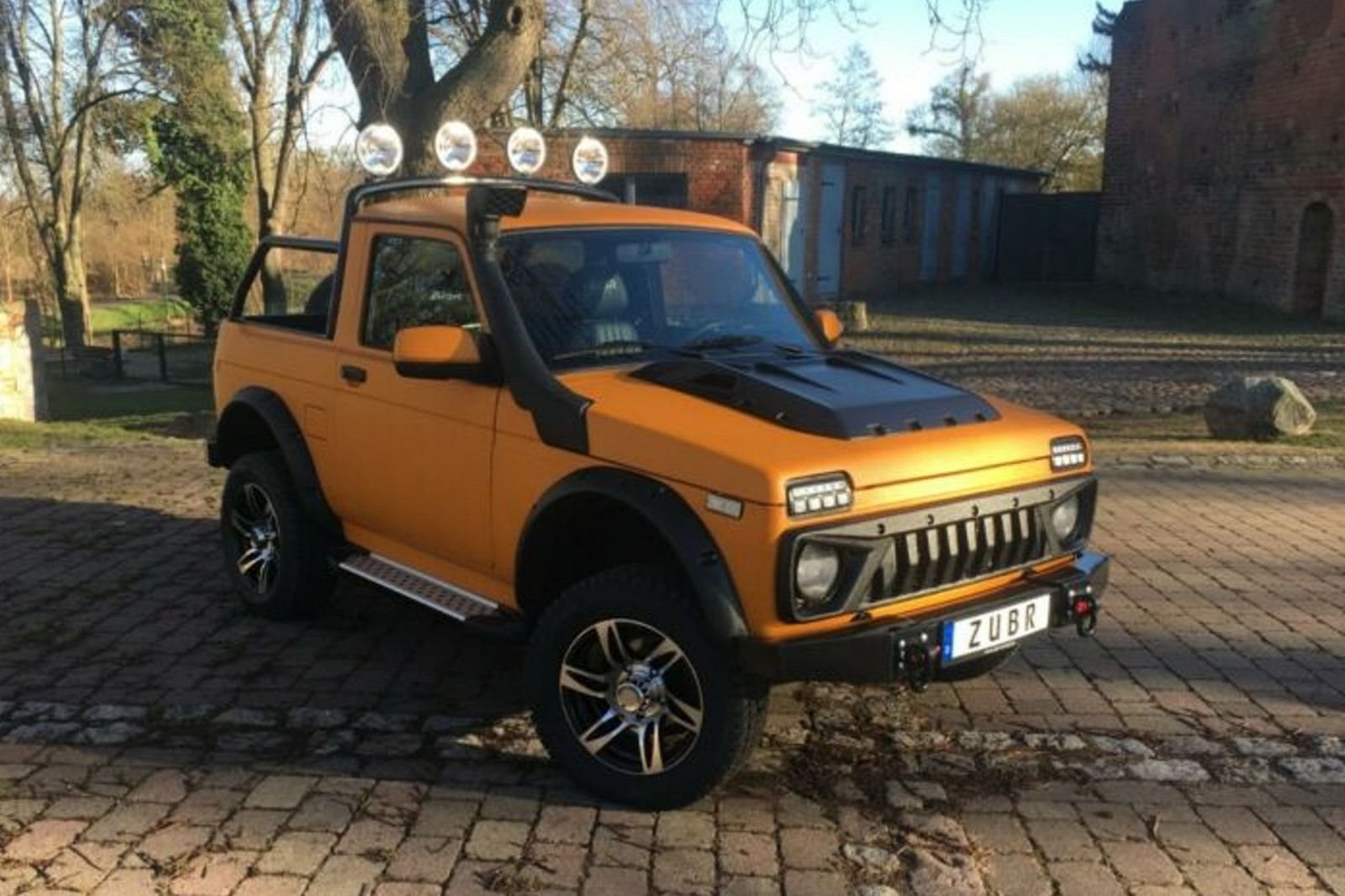 LADA NIVA PICK-UP BY ZUBR, foto 1
