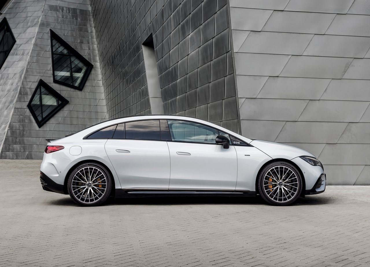 2023 - MERCEDES-AMG EQE 53, foto 56