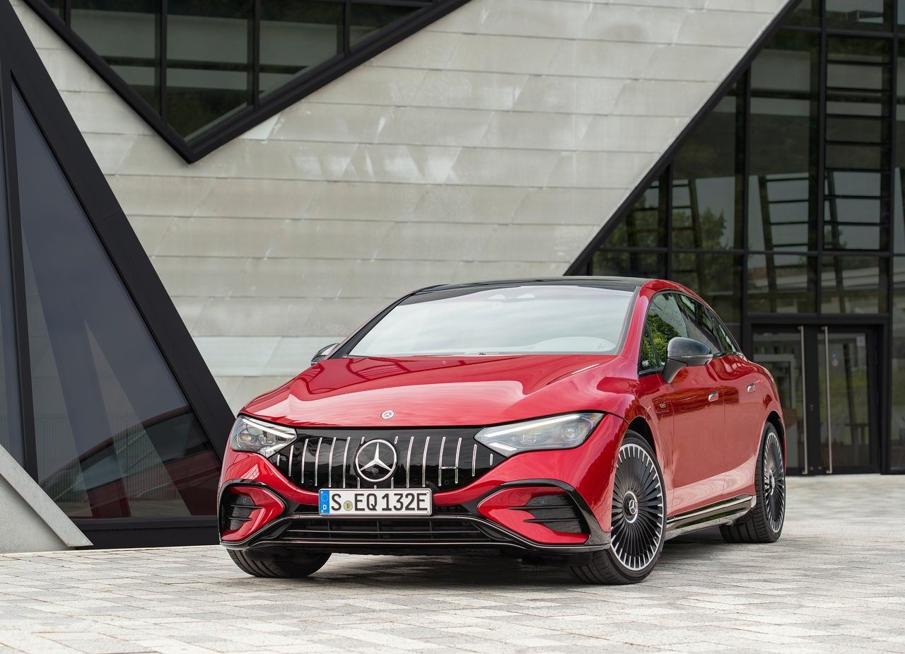 2023 - MERCEDES-AMG EQE 43, foto 1