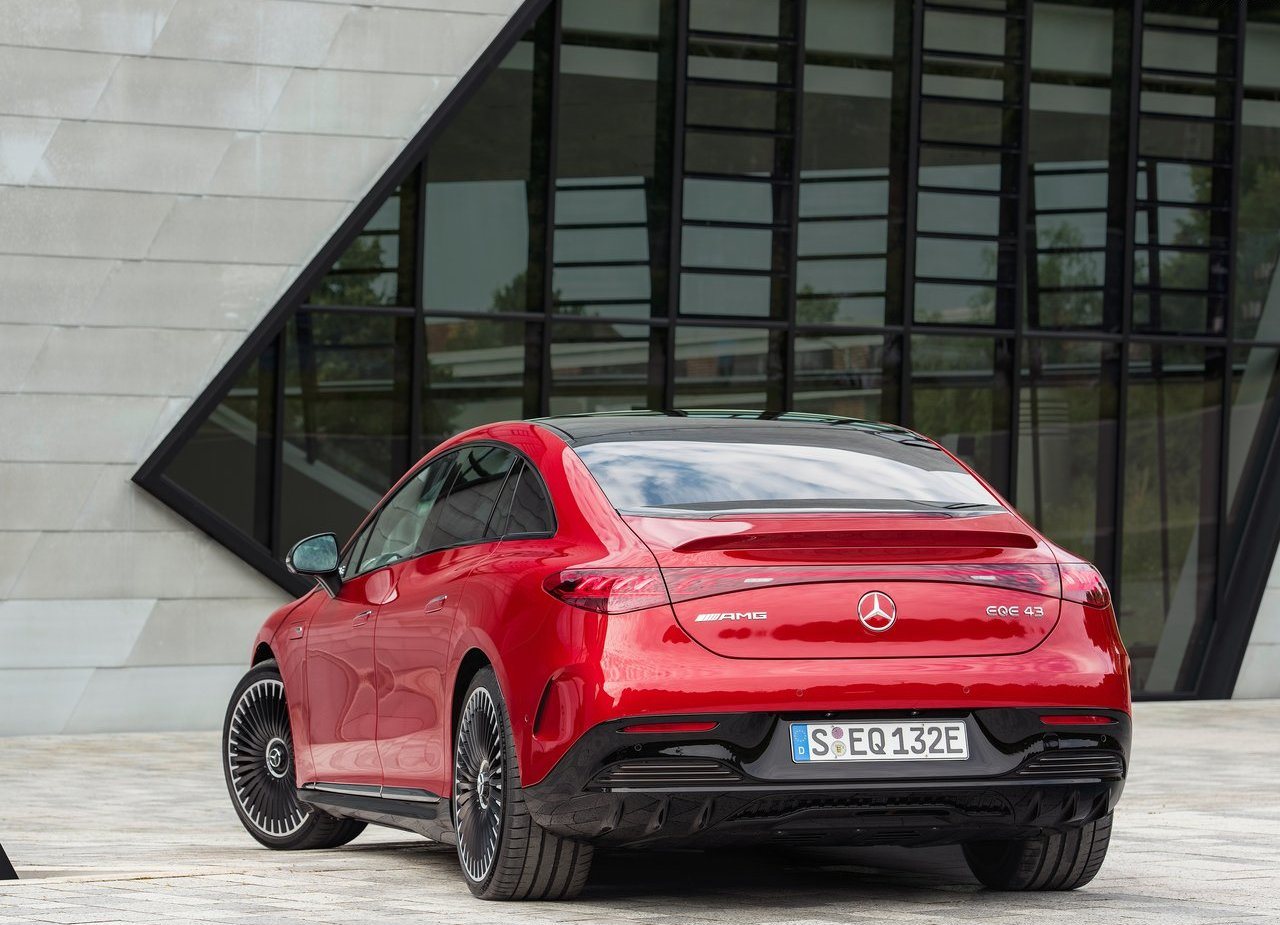 2023 - MERCEDES-AMG EQE 43, foto 15
