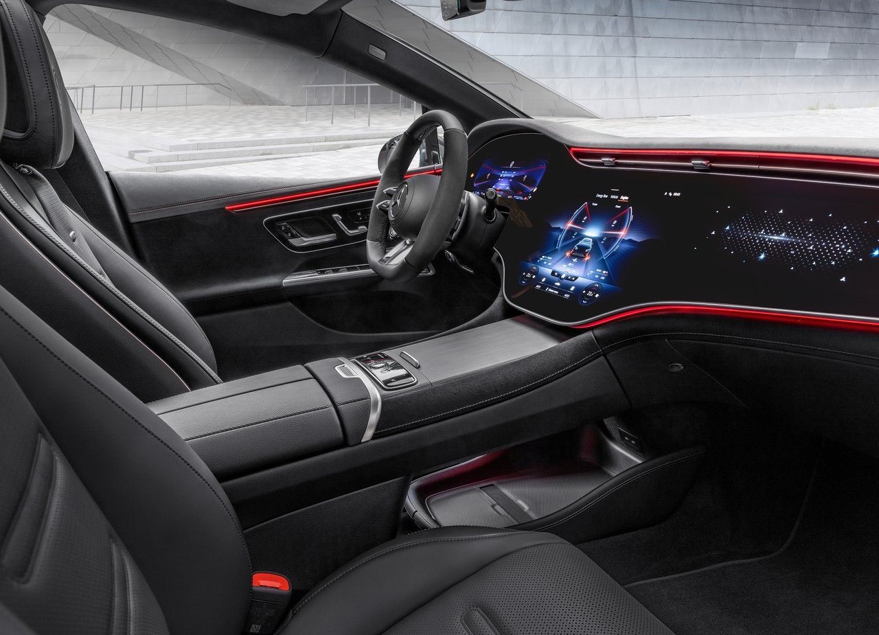2023 - MERCEDES-AMG EQE 43, foto 29