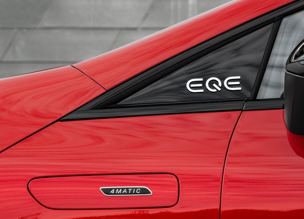 2023 - MERCEDES-AMG EQE 43, foto 35