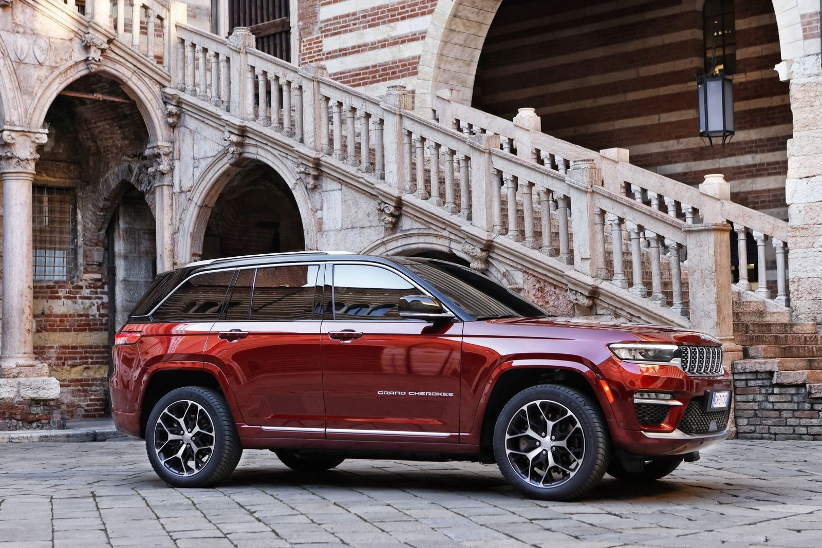 2022 - JEEP GRAND CHEROKEE 4xe EU VERSION, foto 2