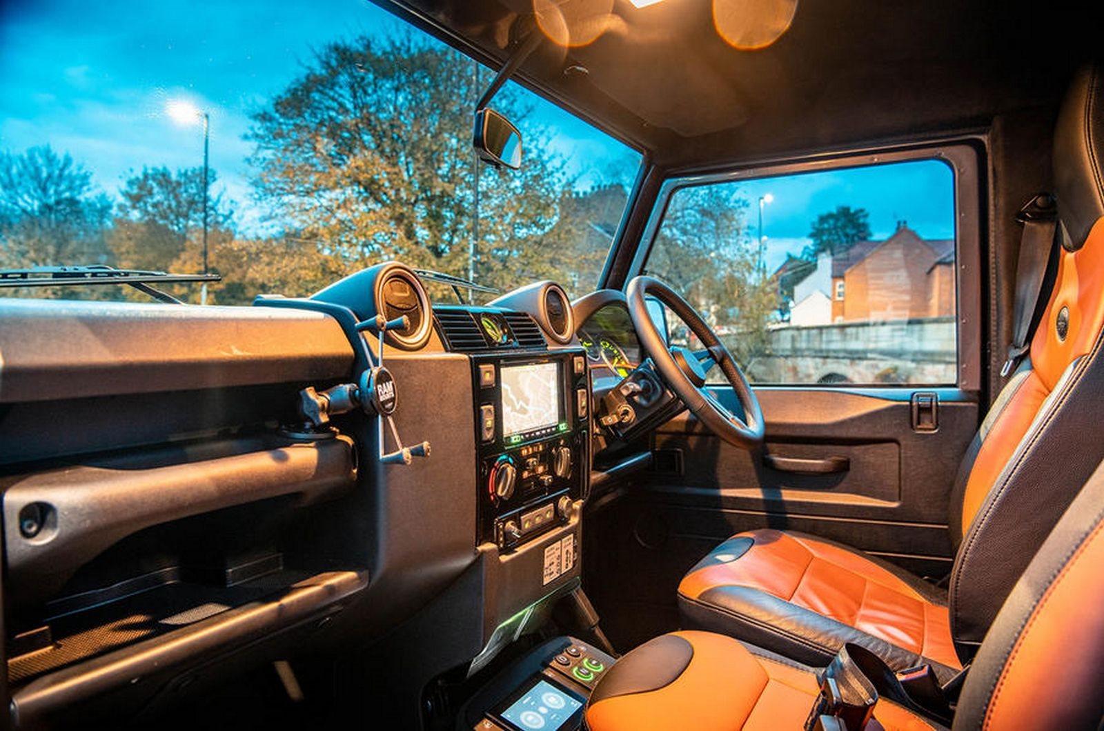 2022 - LAND ROVER DEFENDER EV BY TWISTED, foto 3