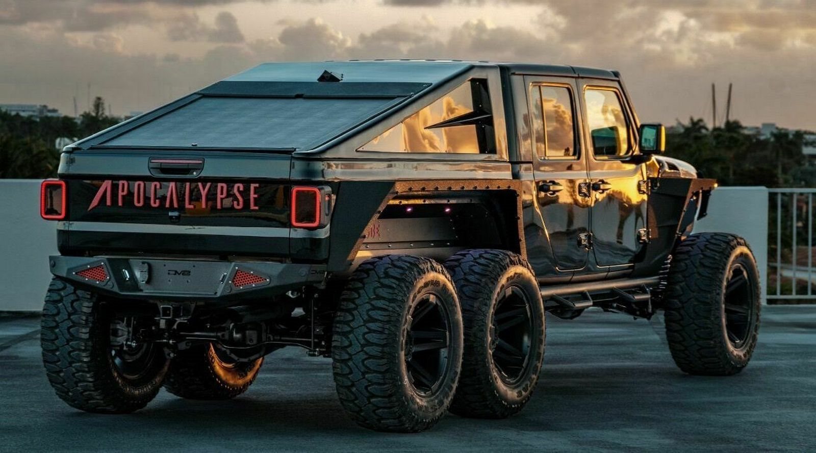 2022 - JEEP GLADIATOR HELLFIRE 6X6 BY APOCALYPSE, foto 2