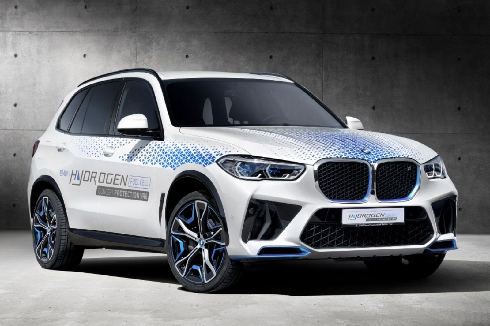 BMW CONCEPT iX5 HYDROGEN PROTECTION VR6, foto 1