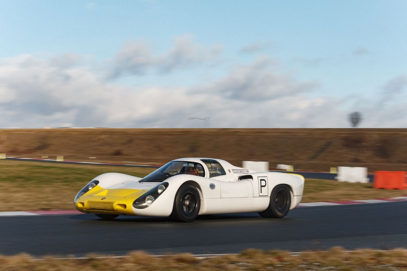 1968 - PORSCHE 907, foto 13