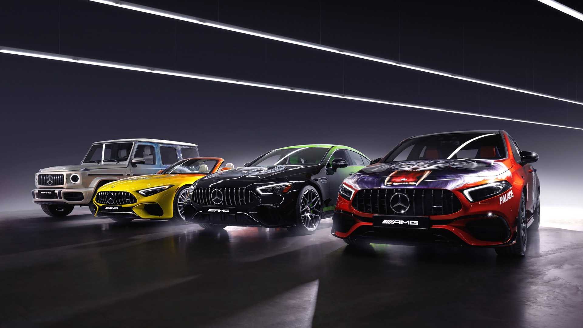 2022 - MERCEDES-AMG & PALACE SKATEBOARDS ART CARS, foto 1