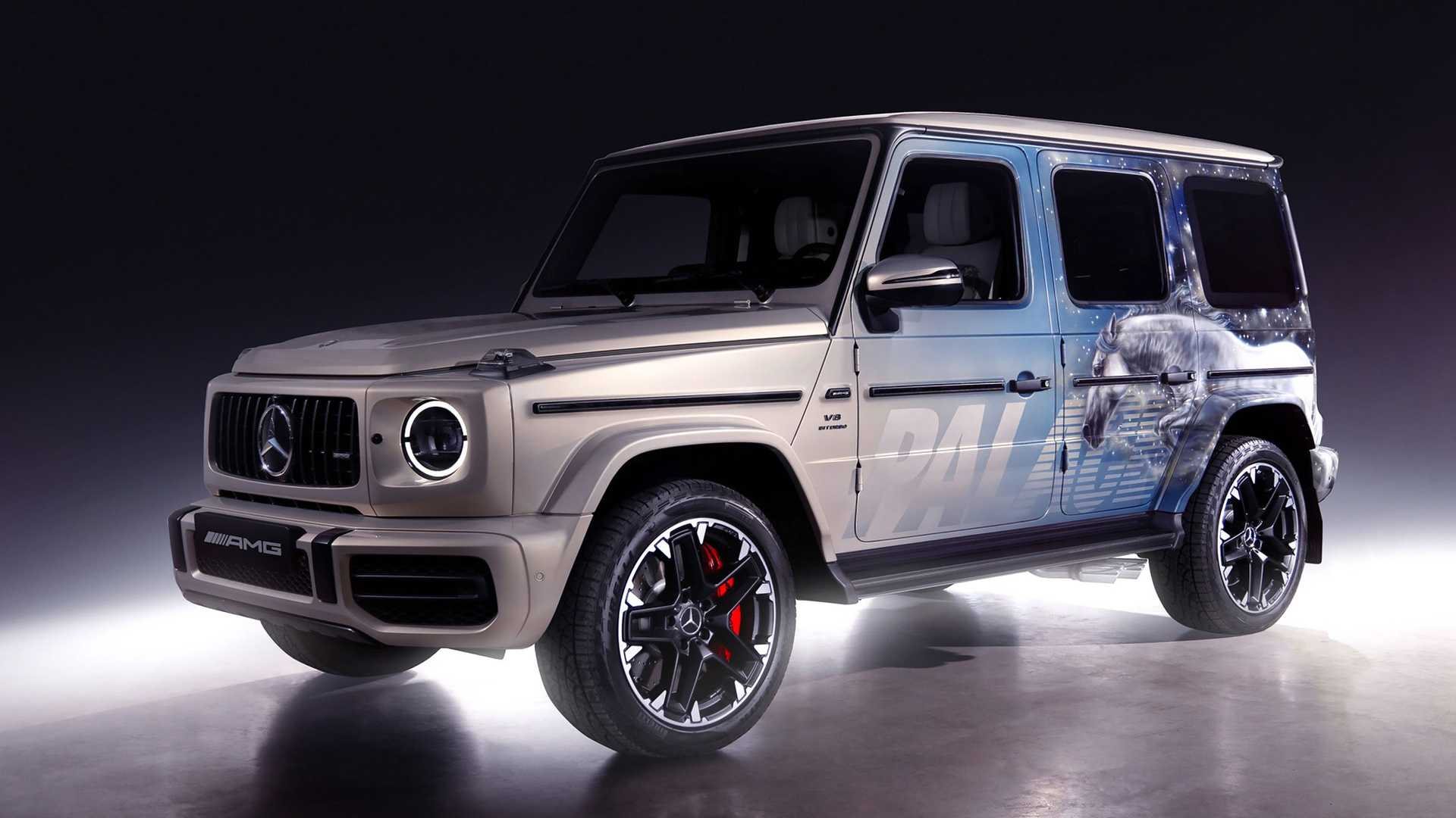 2022 - MERCEDES-AMG & PALACE SKATEBOARDS ART CARS, foto 8