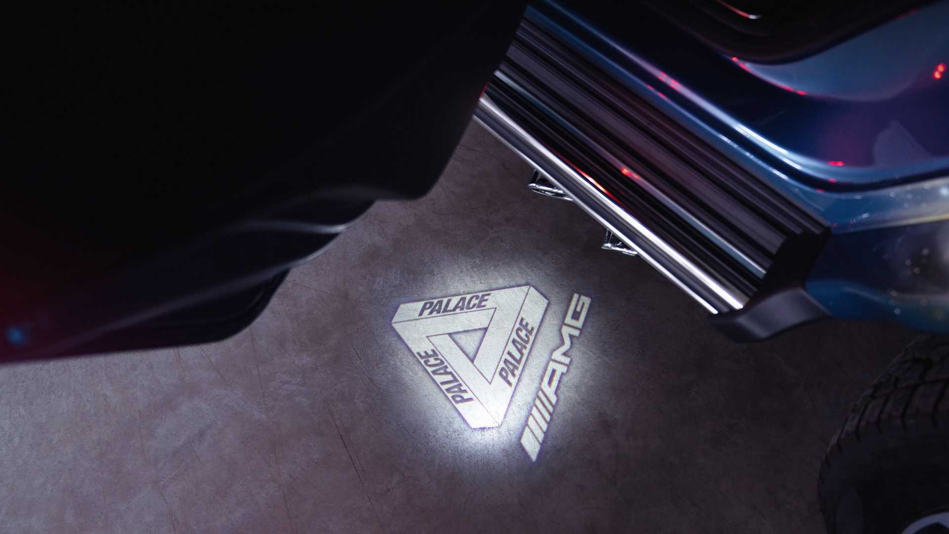 2022 - MERCEDES-AMG & PALACE SKATEBOARDS ART CARS, foto 11