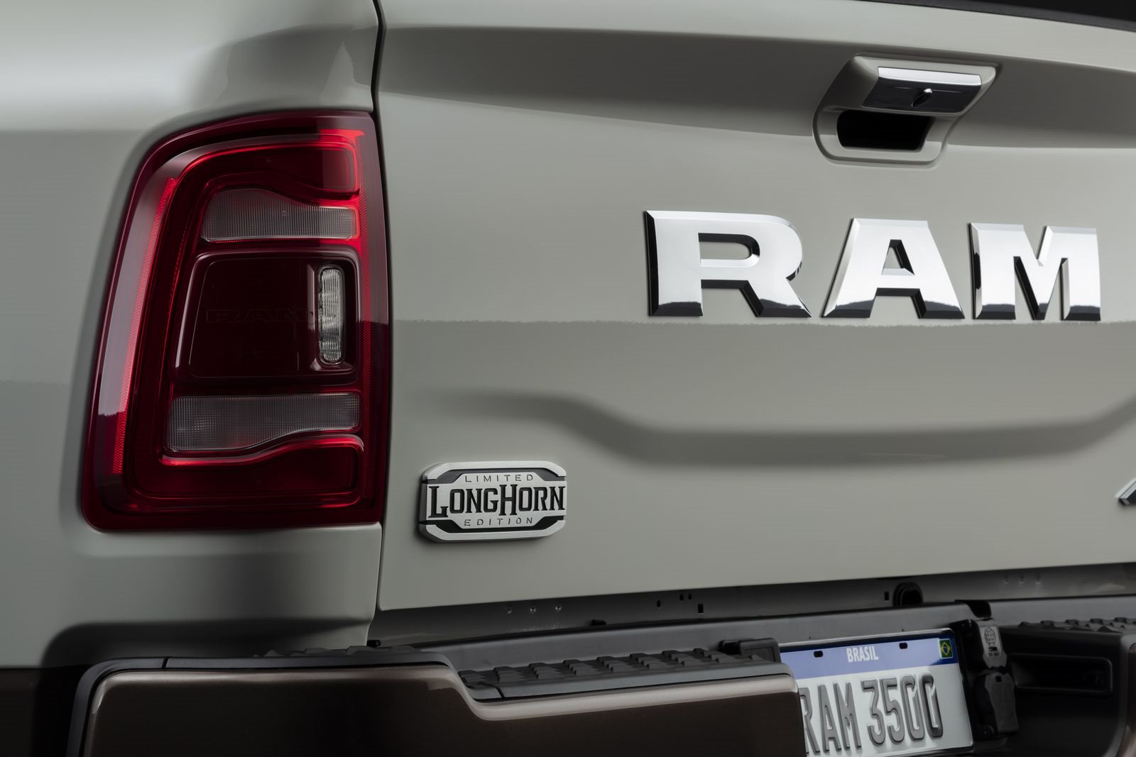RAM 3500, foto 200