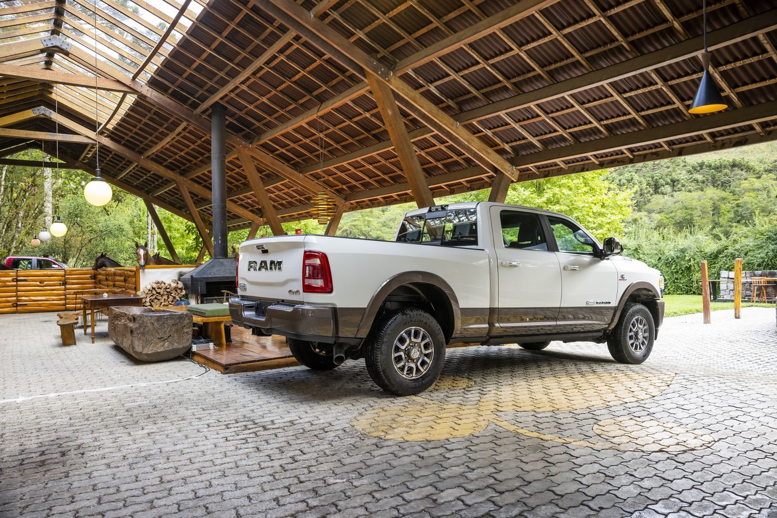 RAM 3500, foto 244