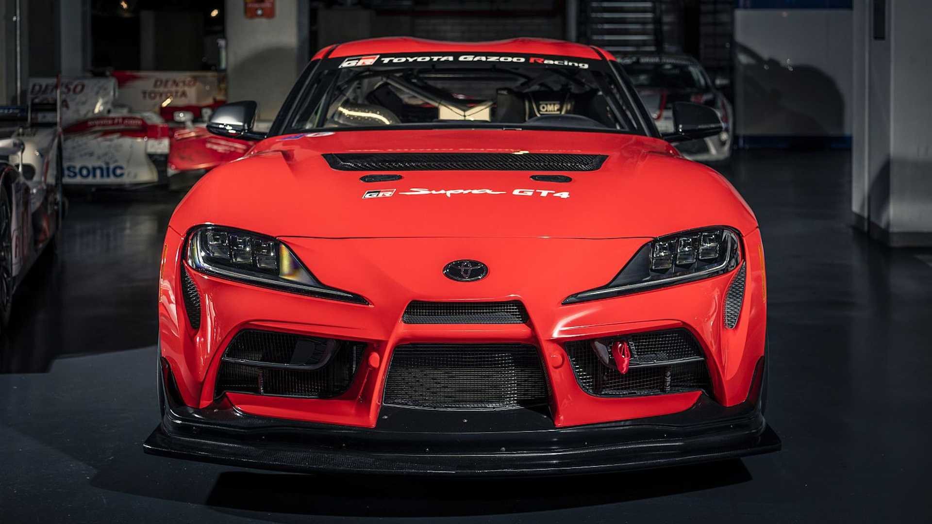2022 - TOYOTA GR SUPRA GT4 50 EDITION, foto 2