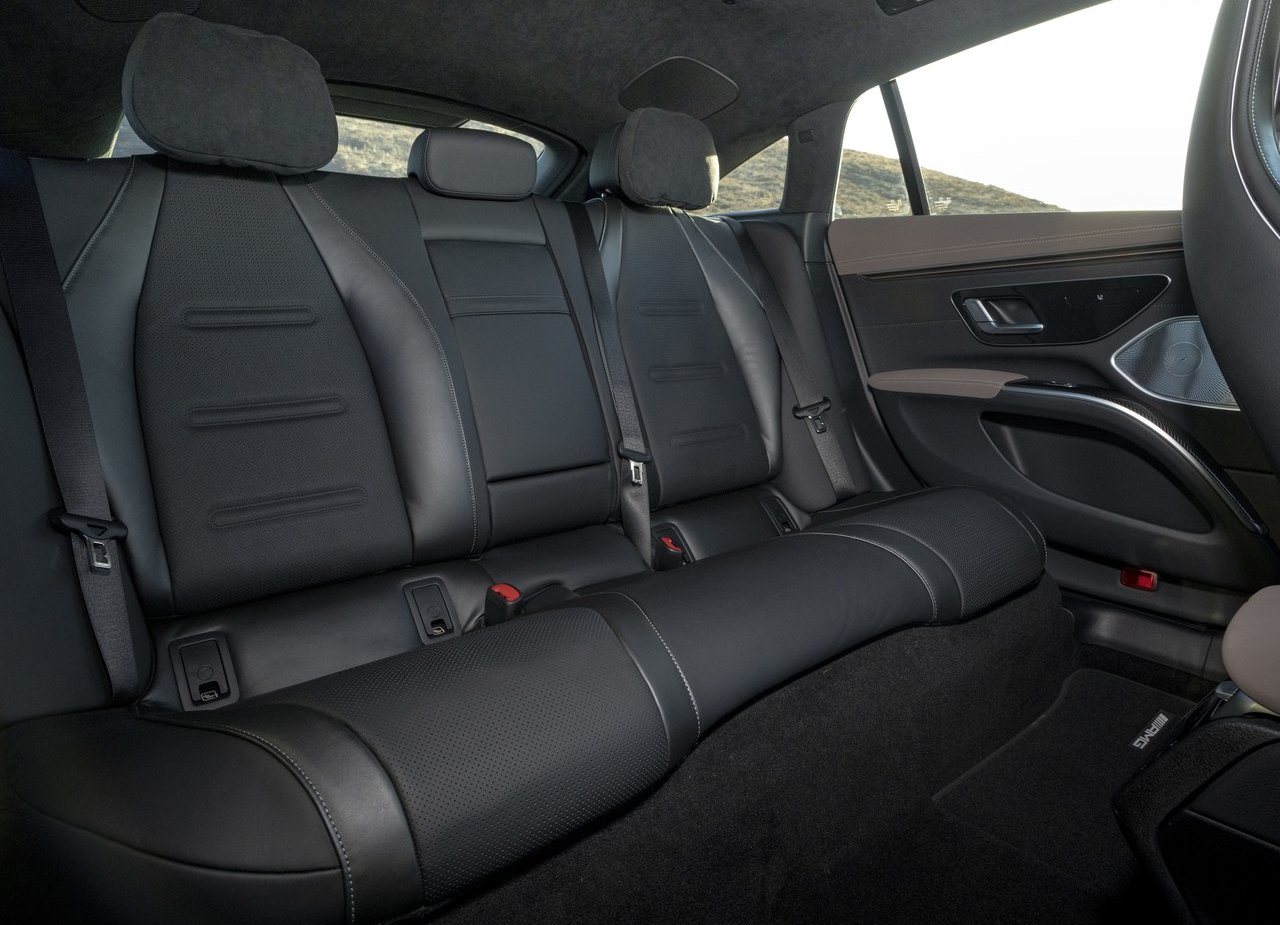 2022 - MERCEDES-AMG EQS 53 UK VERSION, foto 37