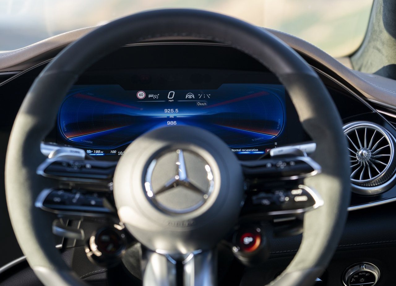 2022 - MERCEDES-AMG EQS 53 UK VERSION, foto 39