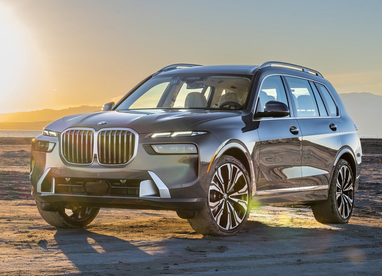 2023 - BMW X7, foto 2