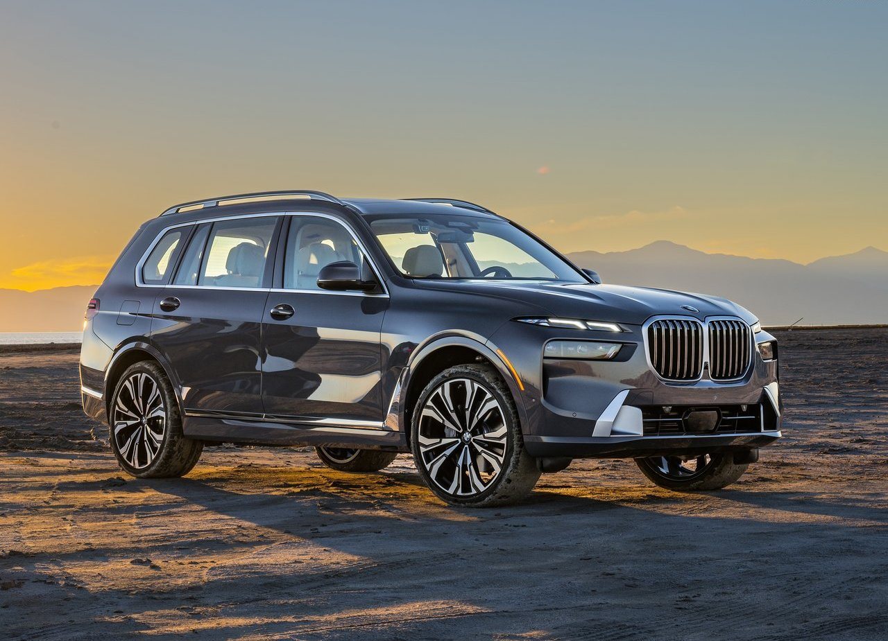 2023 - BMW X7, foto 13