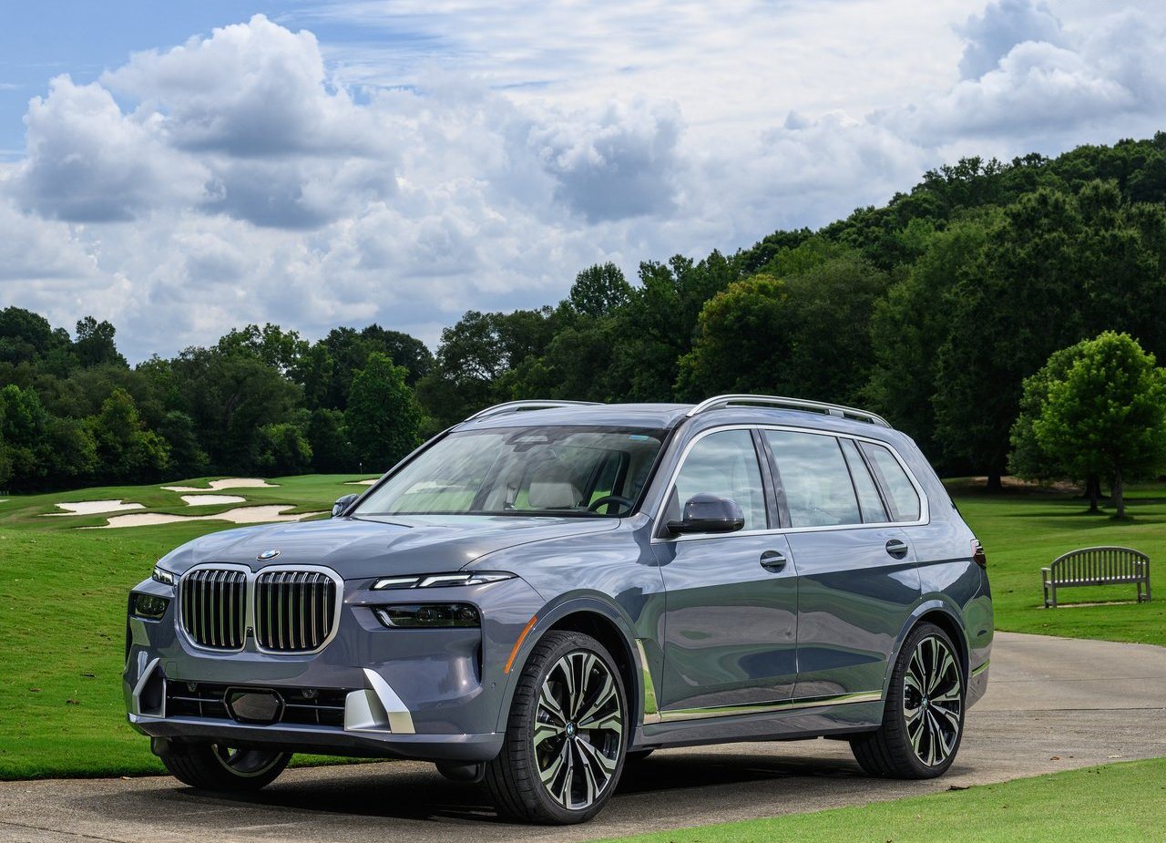 2023 - BMW X7, foto 37