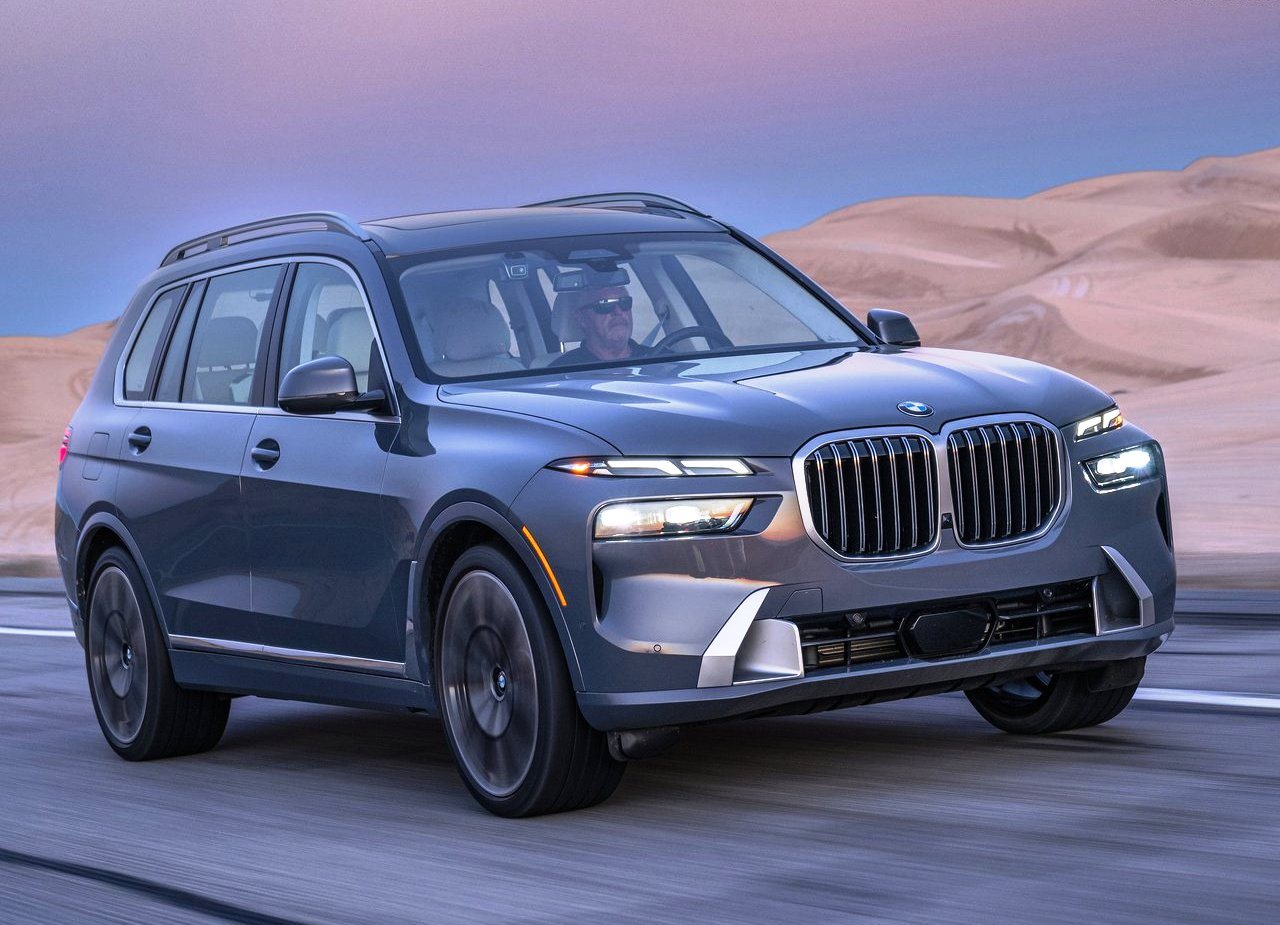 2023 - BMW X7, foto 46