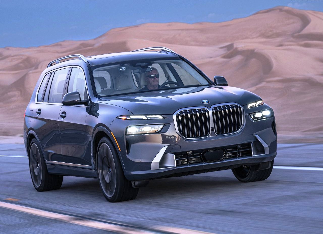 2023 - BMW X7, foto 47