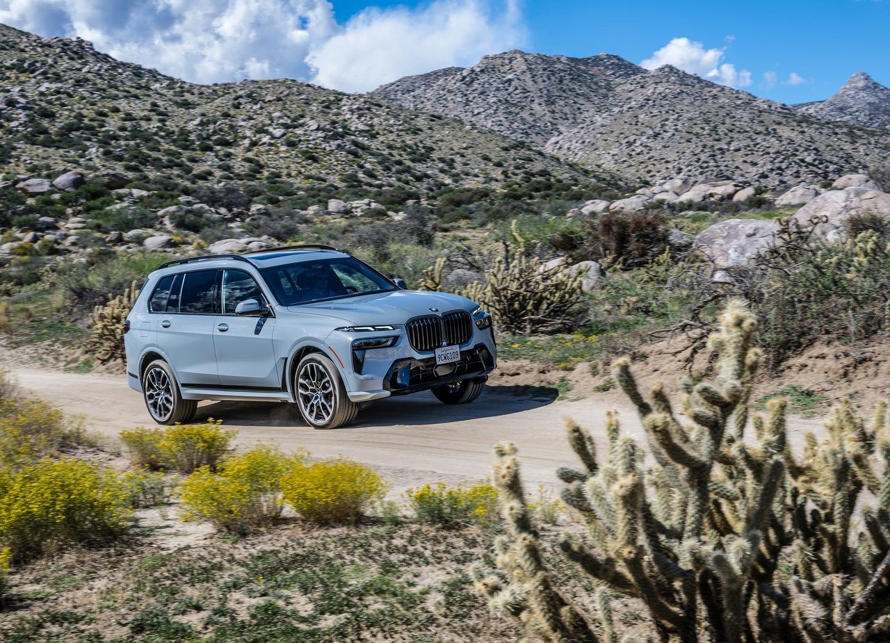 2023 - BMW X7, foto 77
