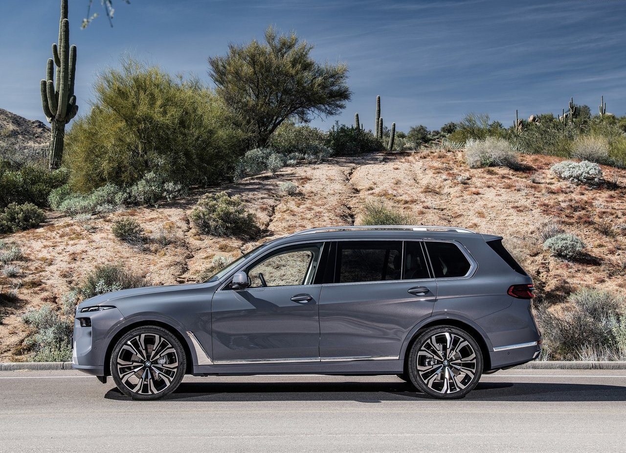 2023 - BMW X7, foto 89