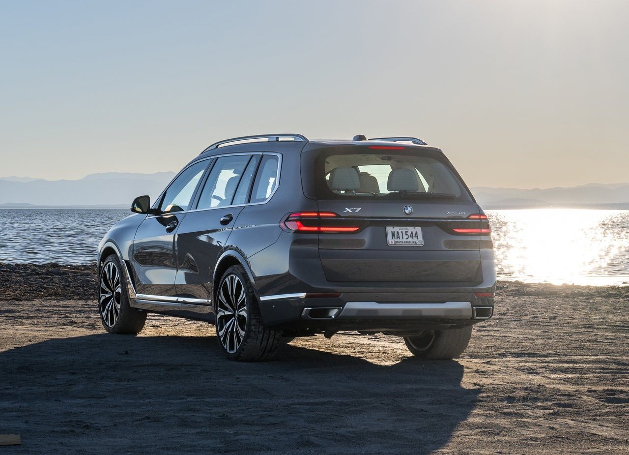 2023 - BMW X7, foto 99