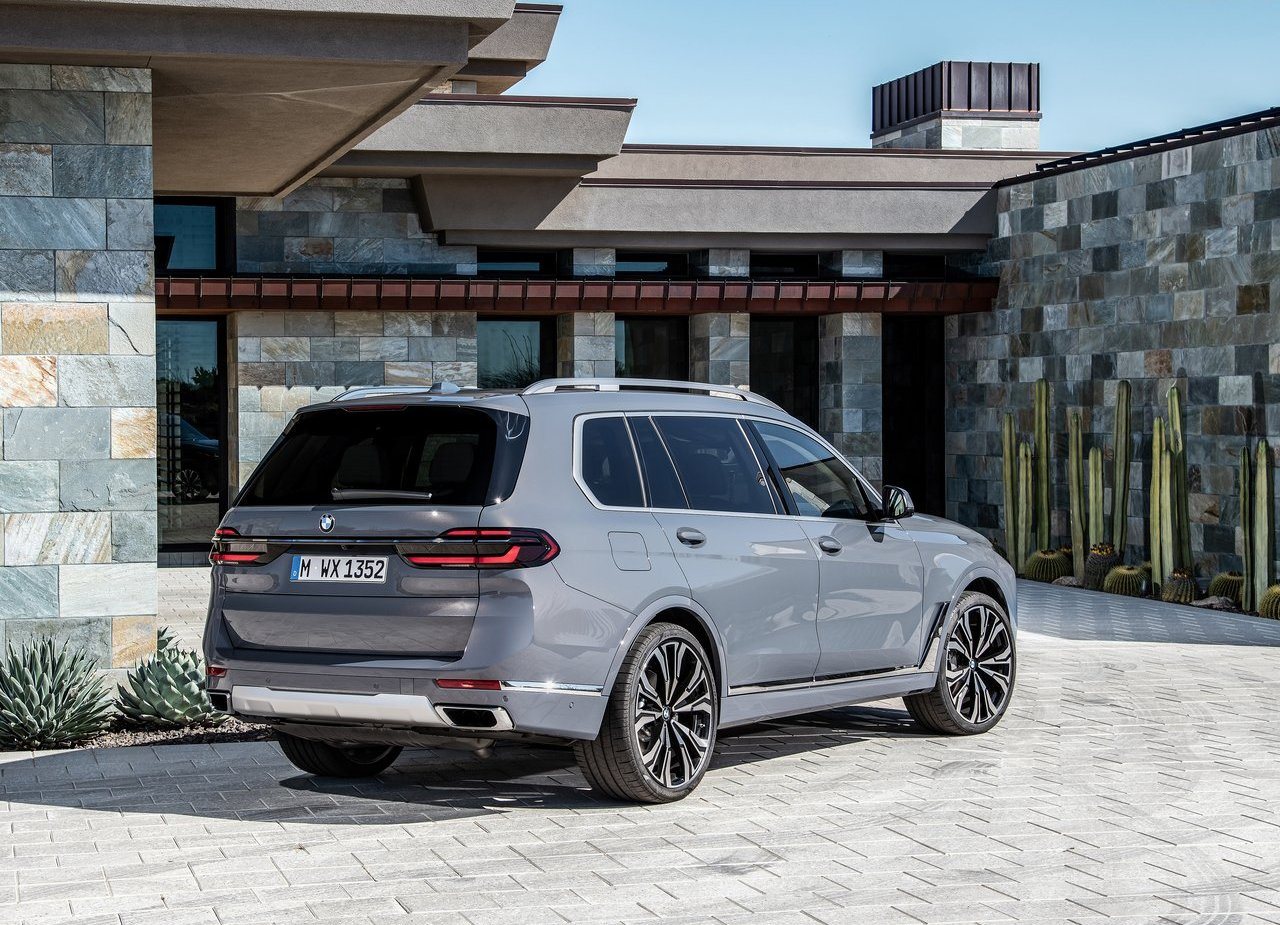 2023 - BMW X7, foto 107