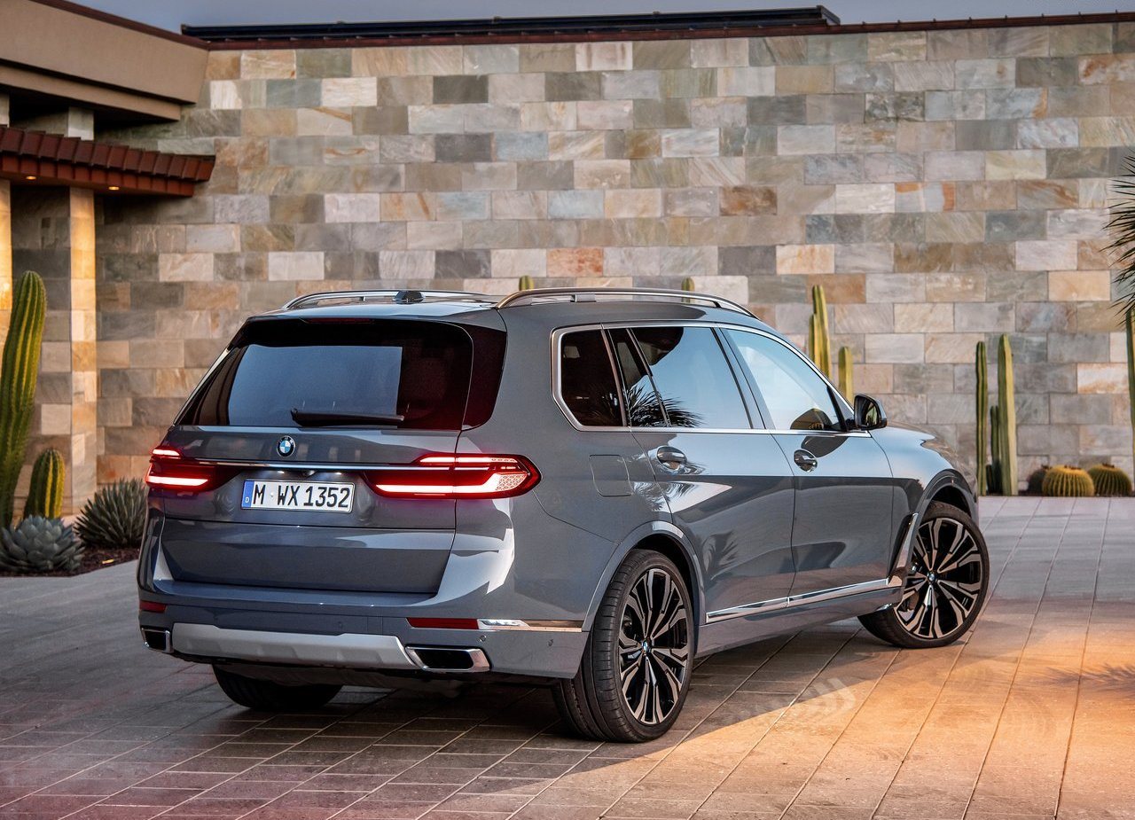 2023 - BMW X7, foto 108