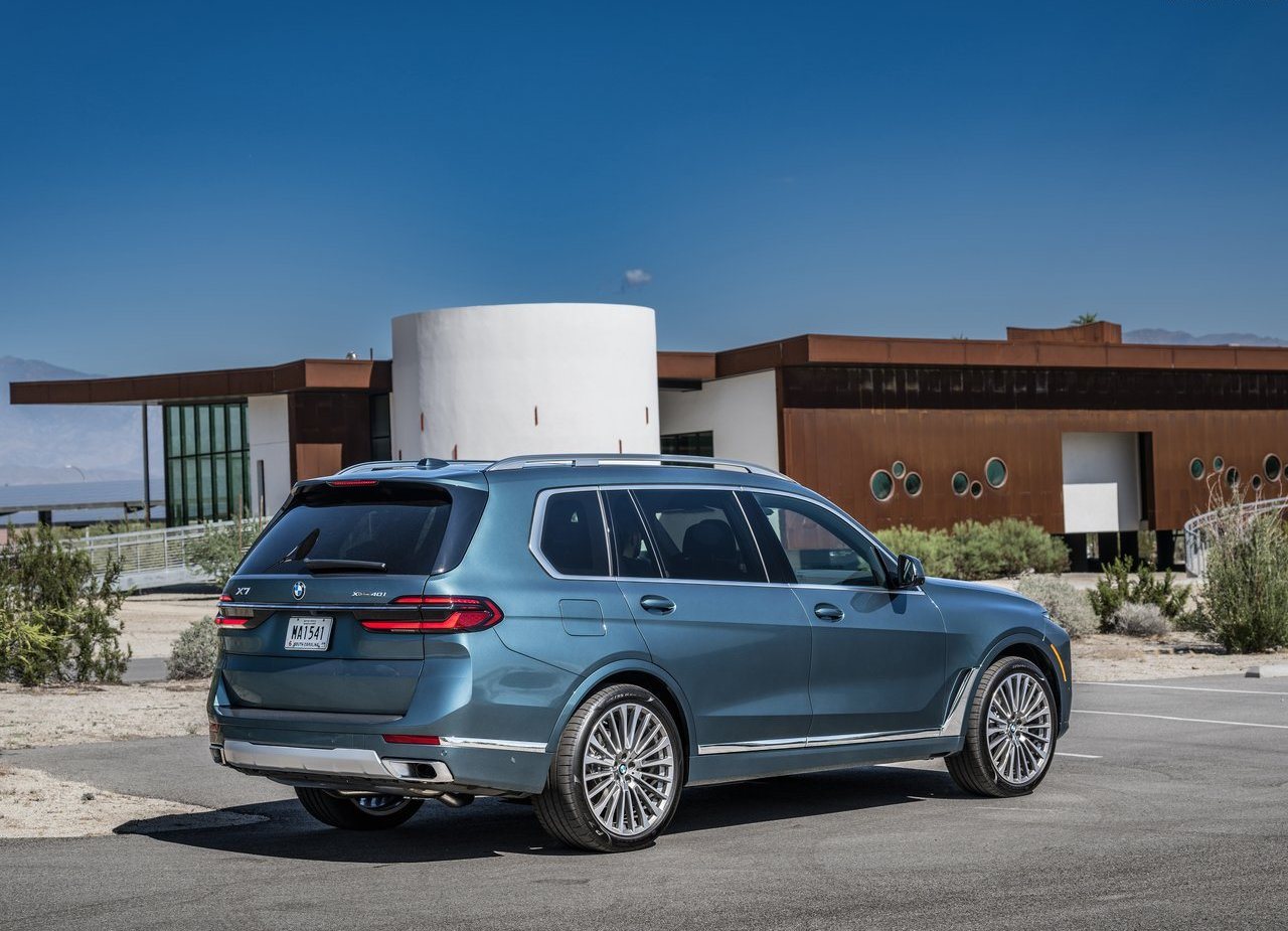 2023 - BMW X7, foto 110