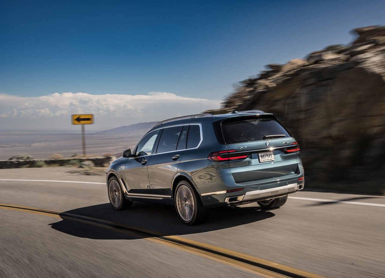 2023 - BMW X7, foto 122