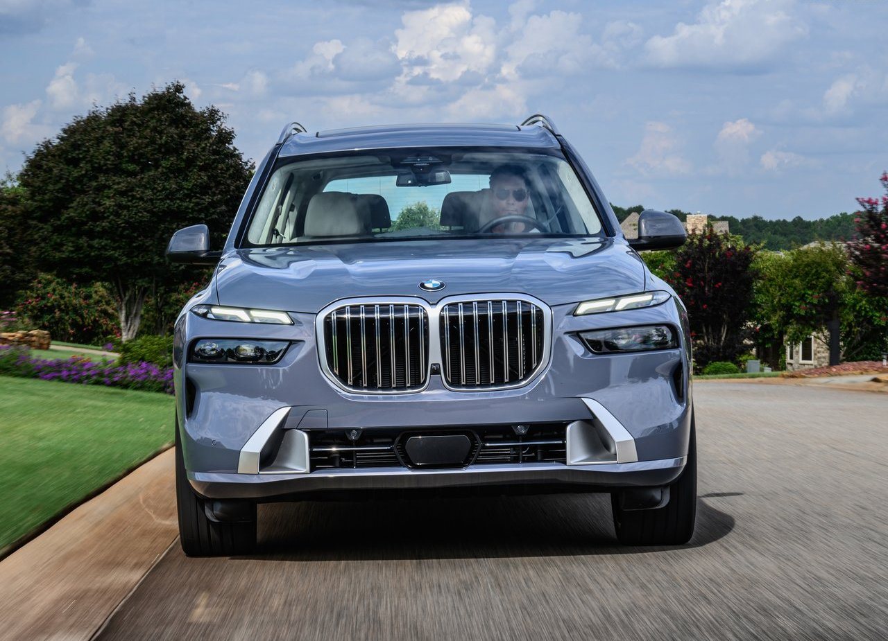 2023 - BMW X7, foto 139