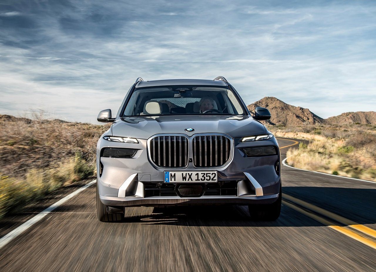 2023 - BMW X7, foto 143