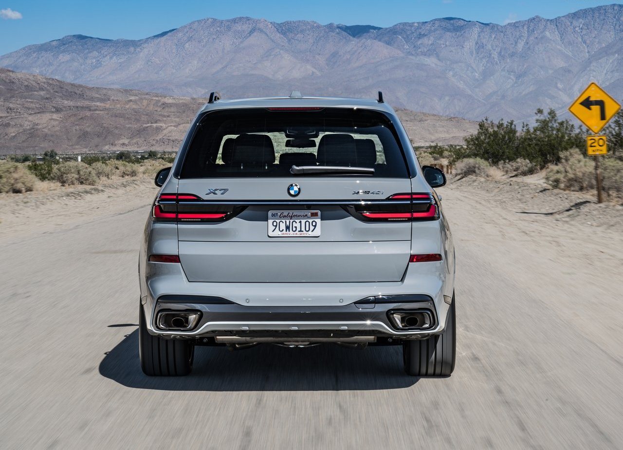 2023 - BMW X7, foto 150