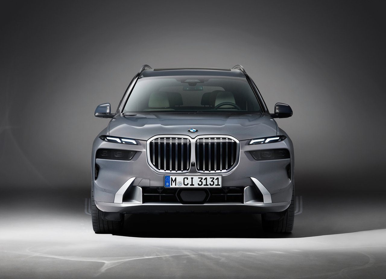 2023 - BMW X7, foto 154