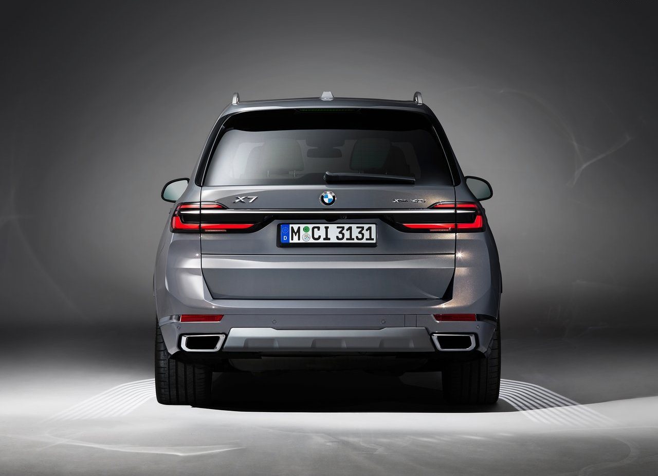 2023 - BMW X7, foto 155