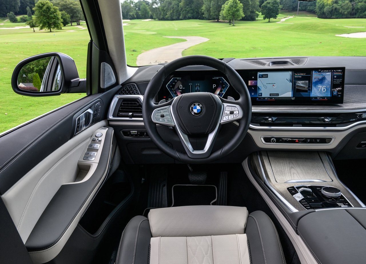 2023 - BMW X7, foto 156