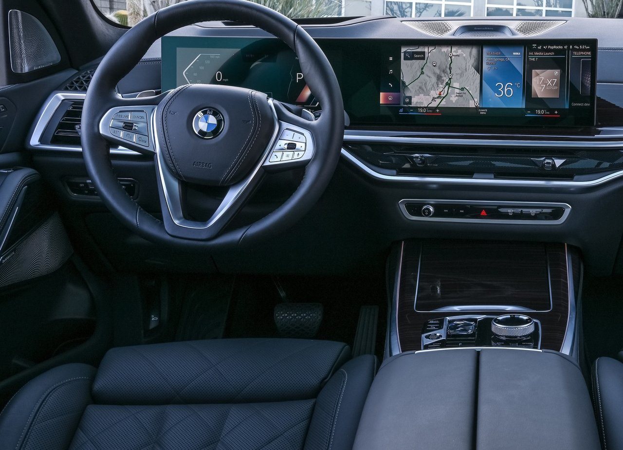 2023 - BMW X7, foto 160