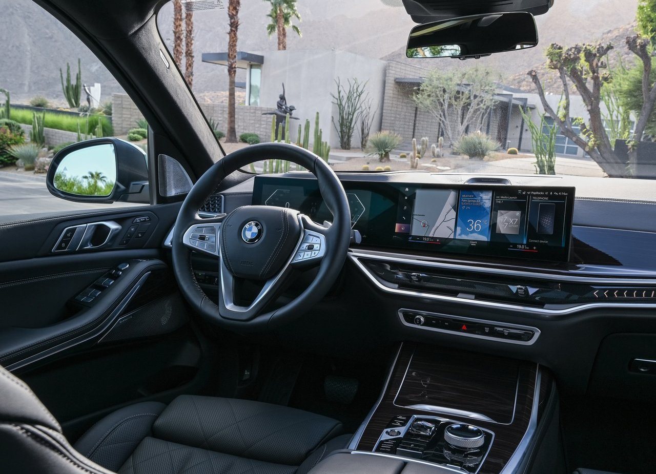 2023 - BMW X7, foto 164