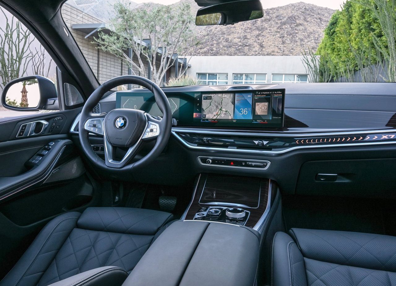 2023 - BMW X7, foto 166
