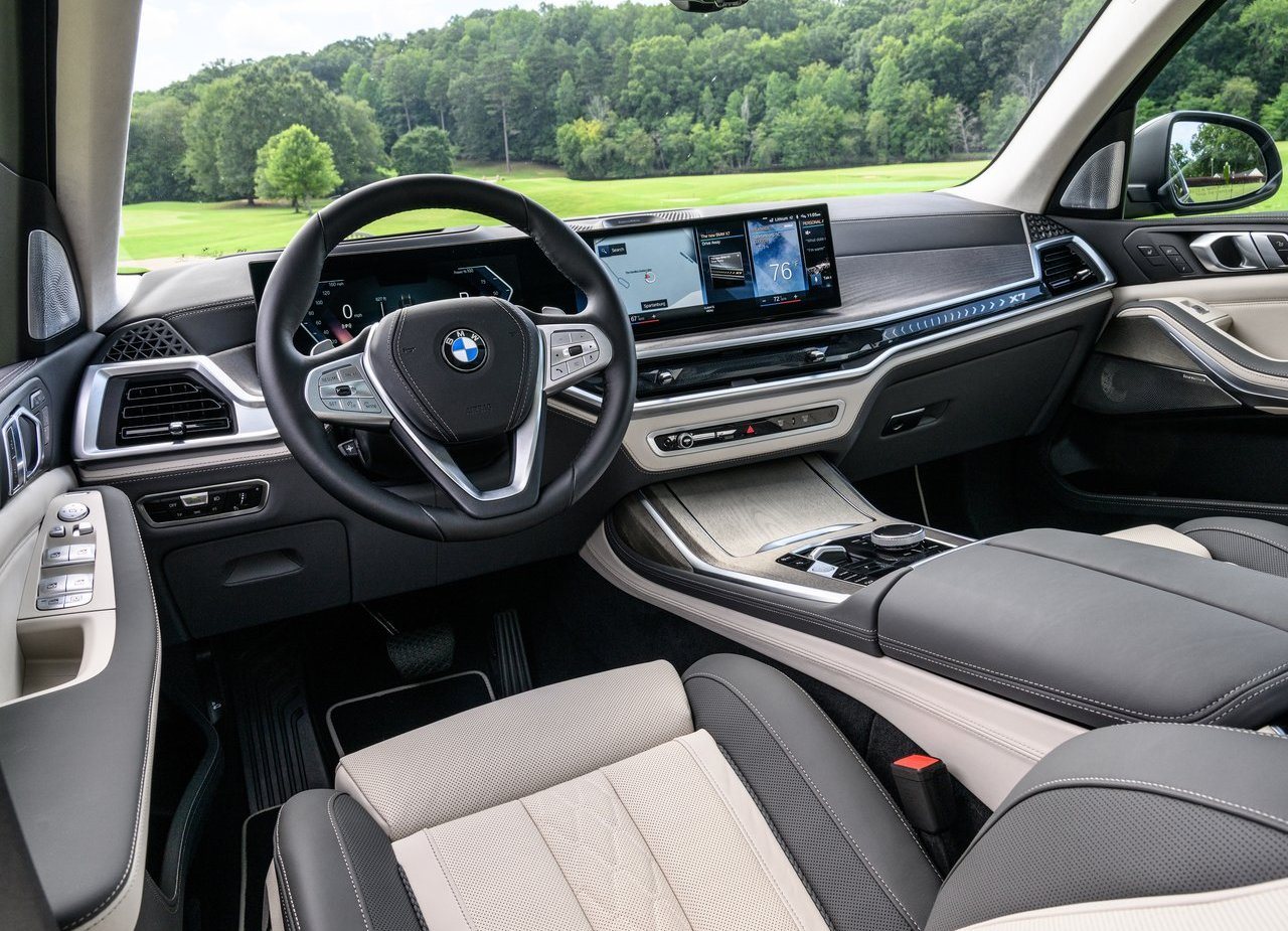 2023 - BMW X7, foto 172