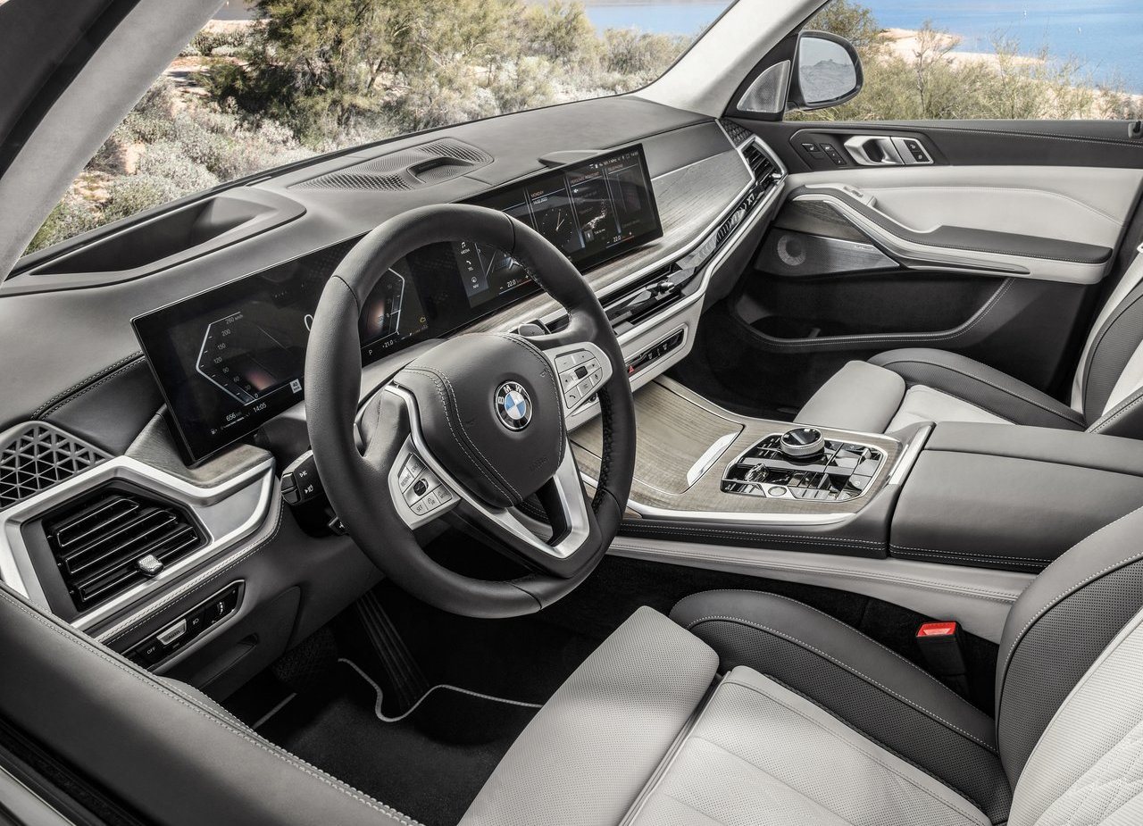 2023 - BMW X7, foto 173